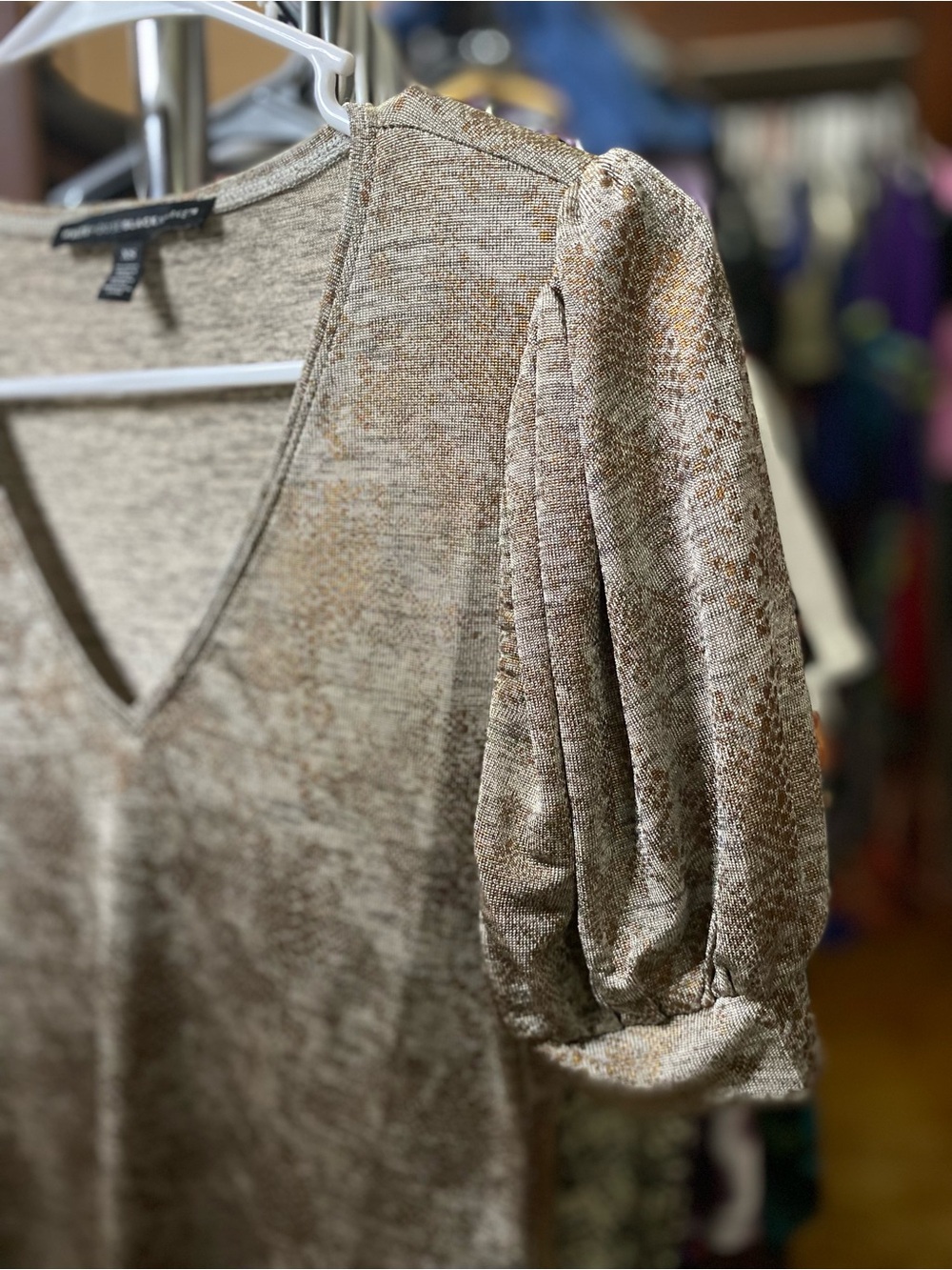 White House Black Market Taupe Metallic V-Neck Puff Sleeve Top - Picture 3 of 4